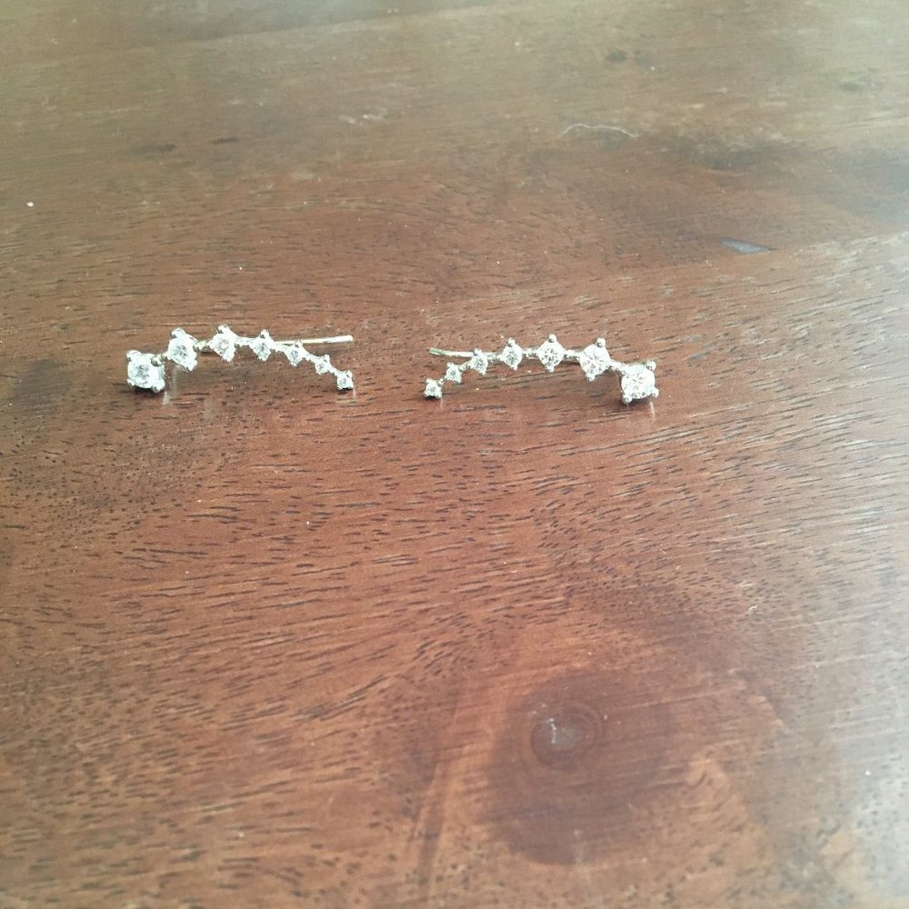 ear crawler earrings